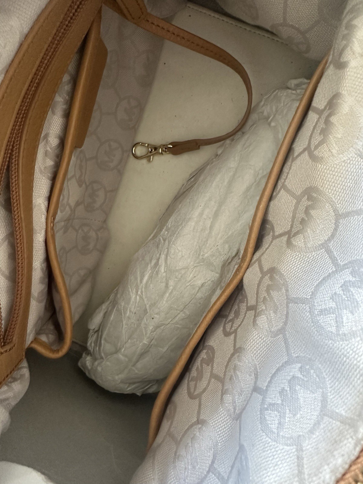 Michael Kors Grayson Pebbled Leather Satchel Bag Brown Gold Pyramid Studs Bowler