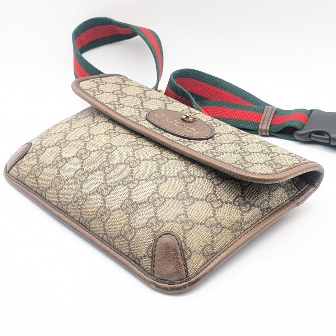 Condition Gucci GG Supreme Neo Vintage Tiger Head Body Bag Waist Bag Waist Pouch