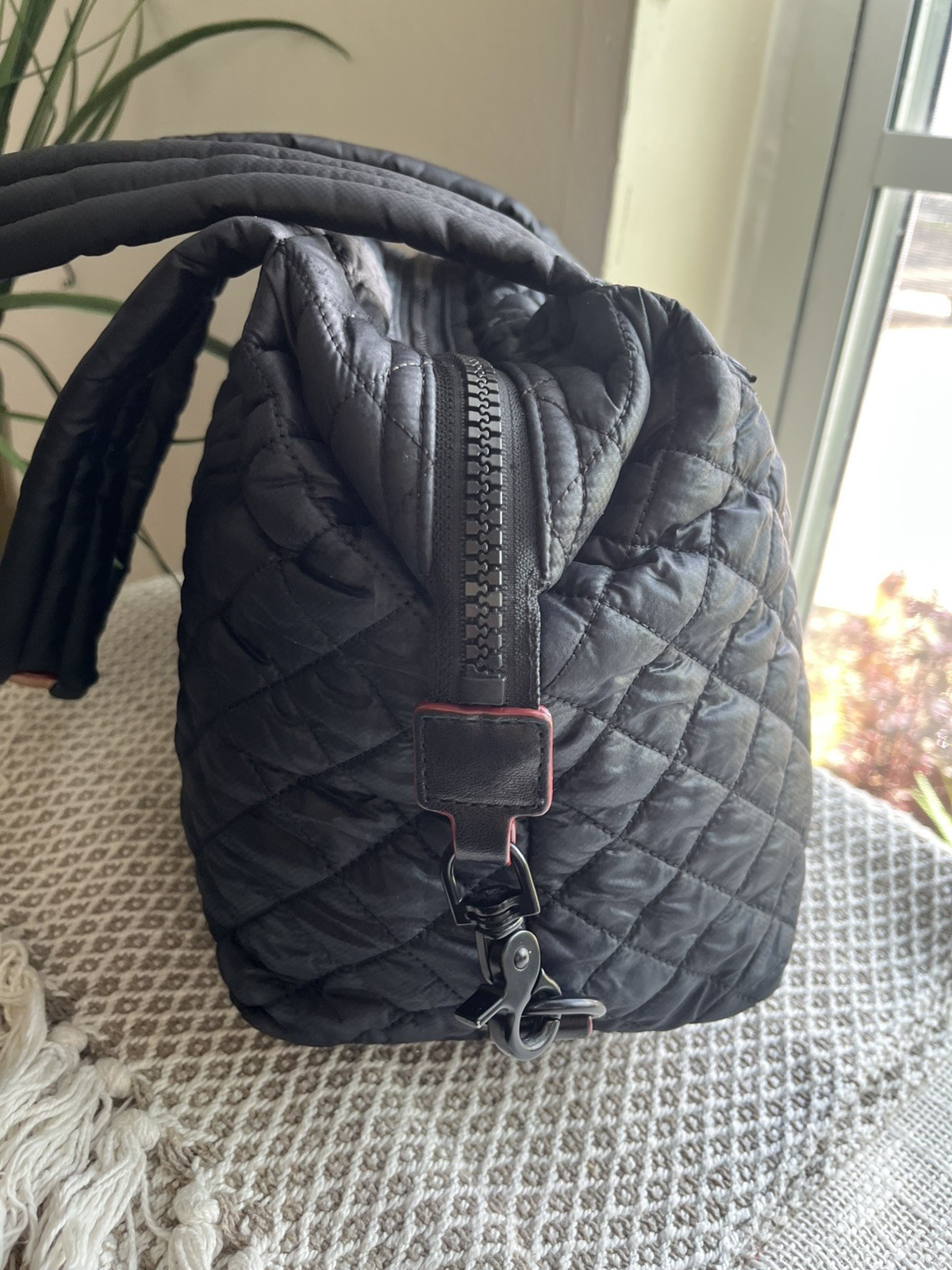 MZ WALLACE Navy/ Black Medium Sutton Deluxe Quilted Nylon Tote missing strap