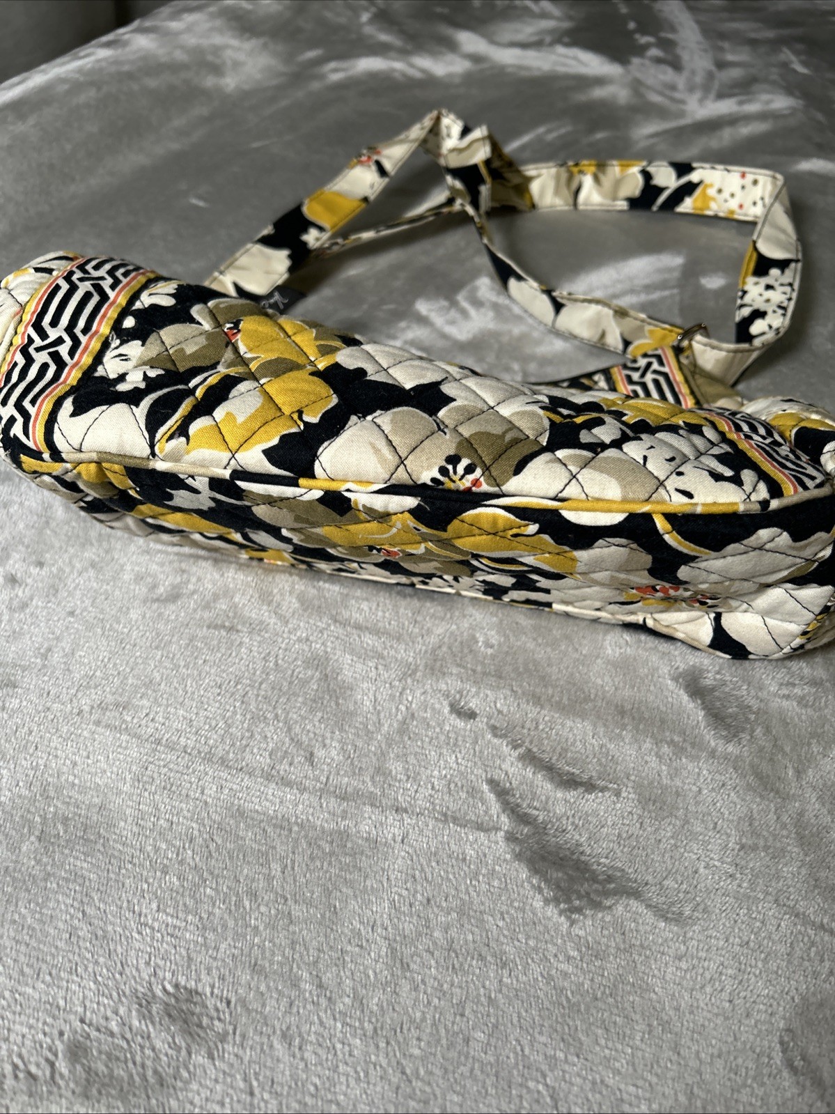 Vera Bradley Hipster Dogwood Bag Purse Crossbody Yellow Grey Black Floral Flower