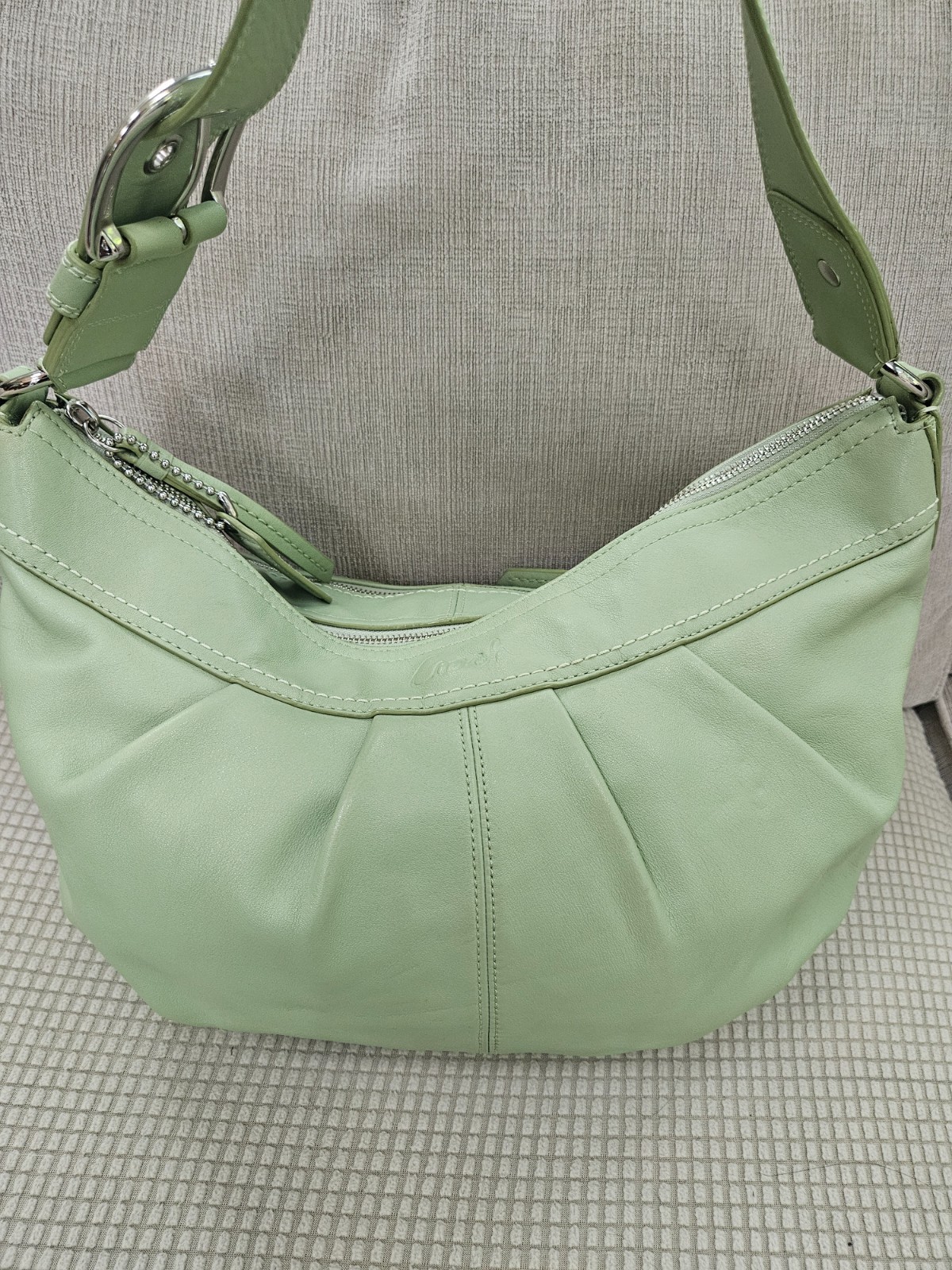 Vintage Coach Soho Pleated Leather Hobo Shoulder Bag Silver Hardware OS
