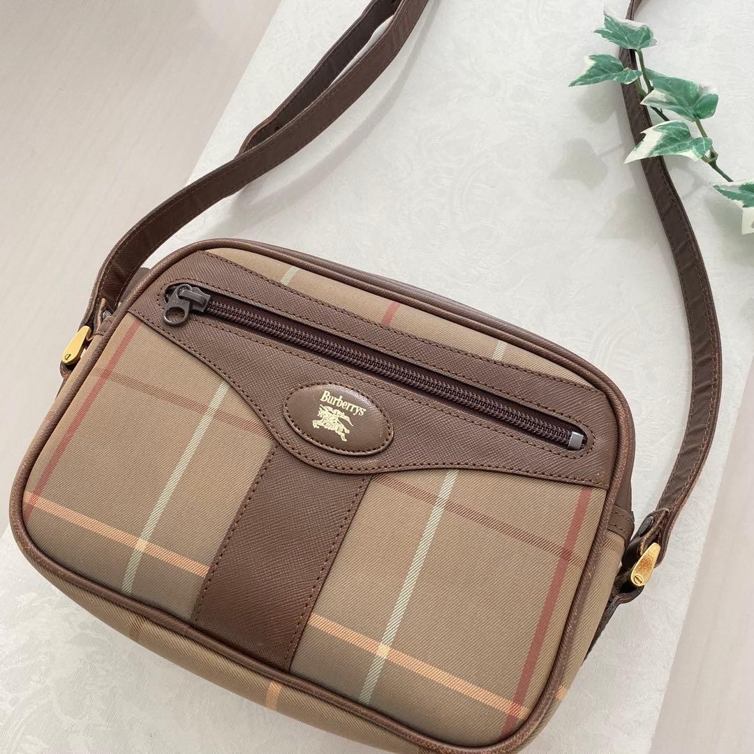 Vintage Burberrys Large Leather Shoulder Bag Brown Horse Logo Embossed Auth
