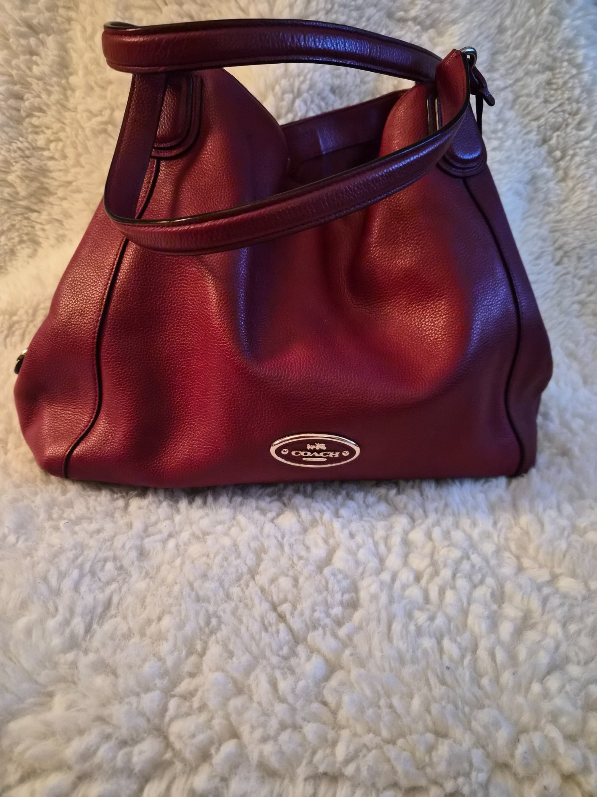 COACH Red Leather Shoulder Tote Bag Authentic with Charm Excellent Condition