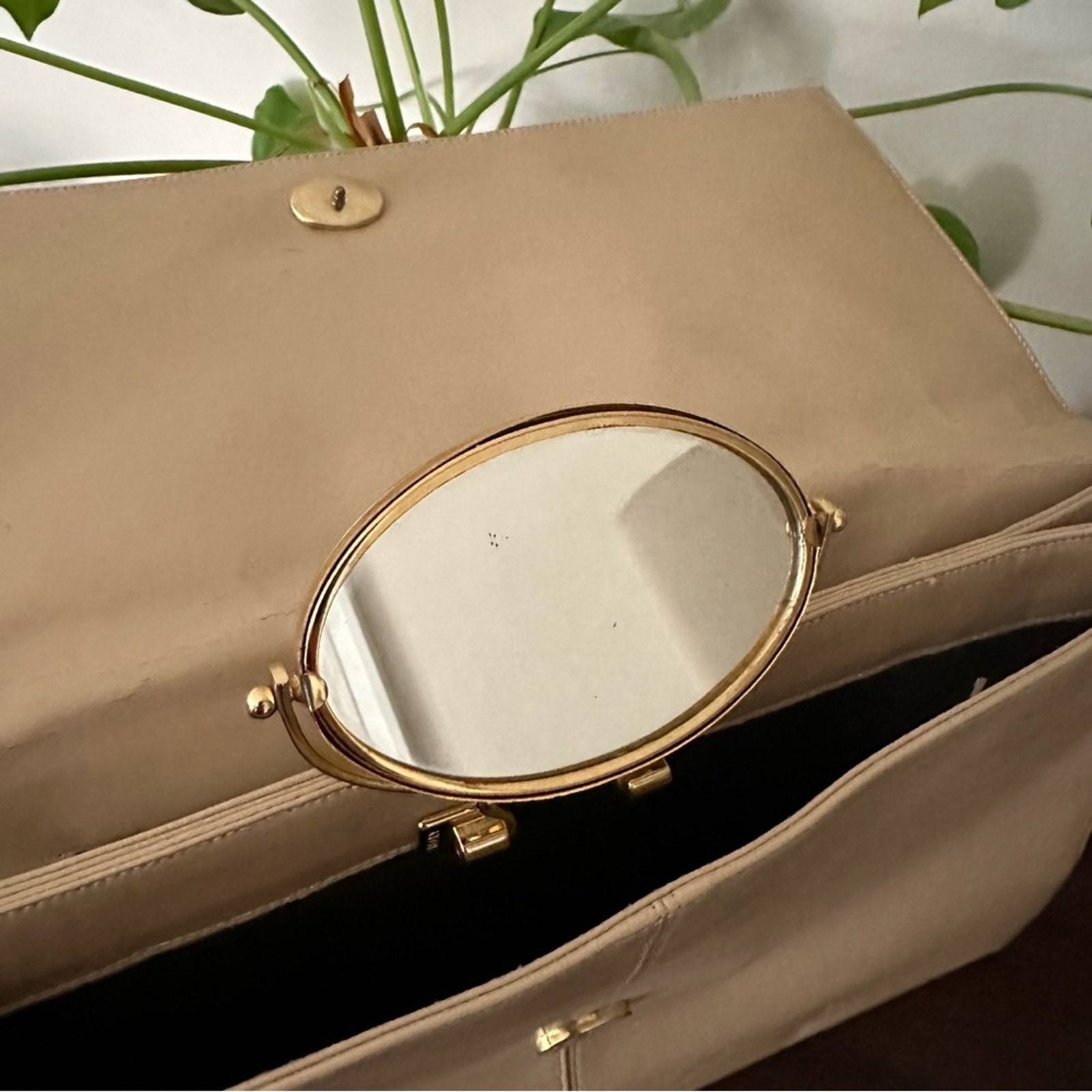 Lou Taylor Italian Leather Cream Clutch with Mirror Vintage