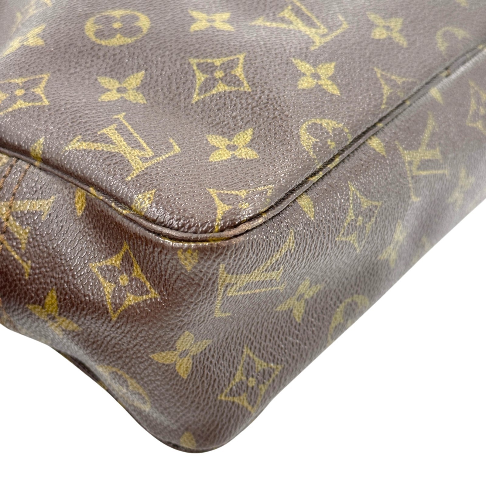 LOUIS VUITTON Trousse Toilette 28 Monogram Canvas Vintage Pouch M47522