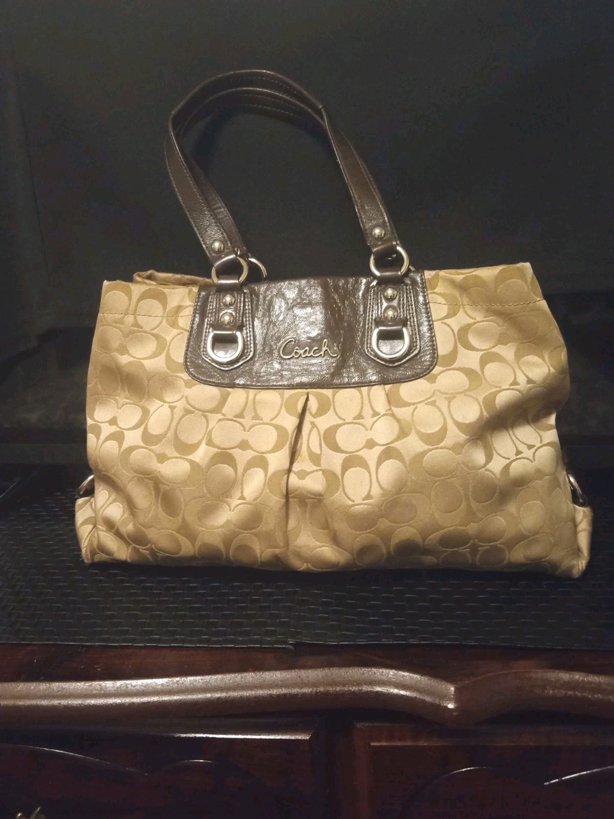 Coach Signature shoulder bag canvas and leather tan/brown F15510 12×16