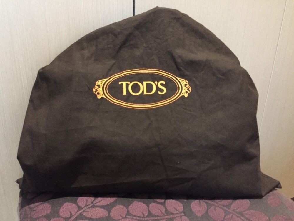 Tod D-Styling Shopping Tote in Leather Taupe Color