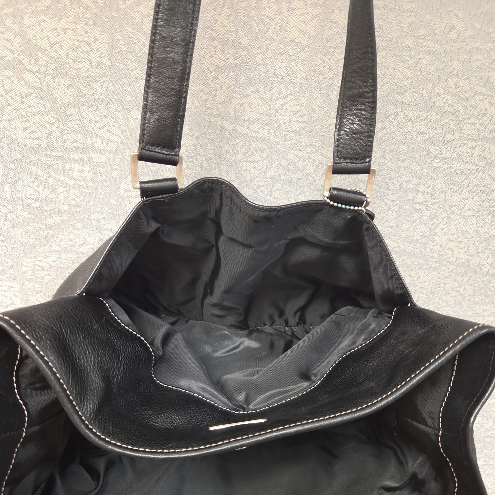Bandolino Purse Black Leather Tote Bag 2 Handle Snap Close Shoulder Bag Large