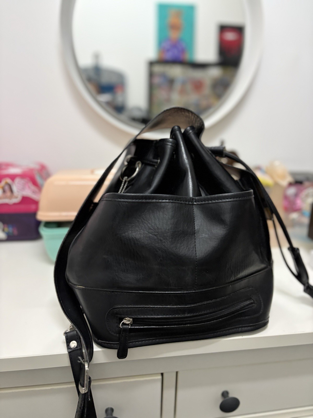Coach Black Medium Bucket Drawstring Bag w/ Detachable Crossbody Strap, Pocket