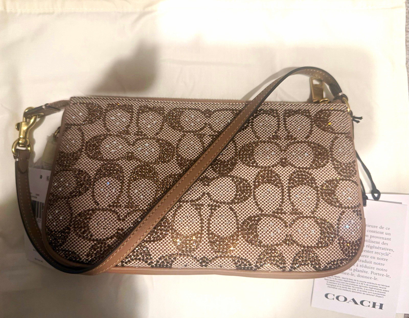 Coach Signature Logo Mushroom Crystal Plaza