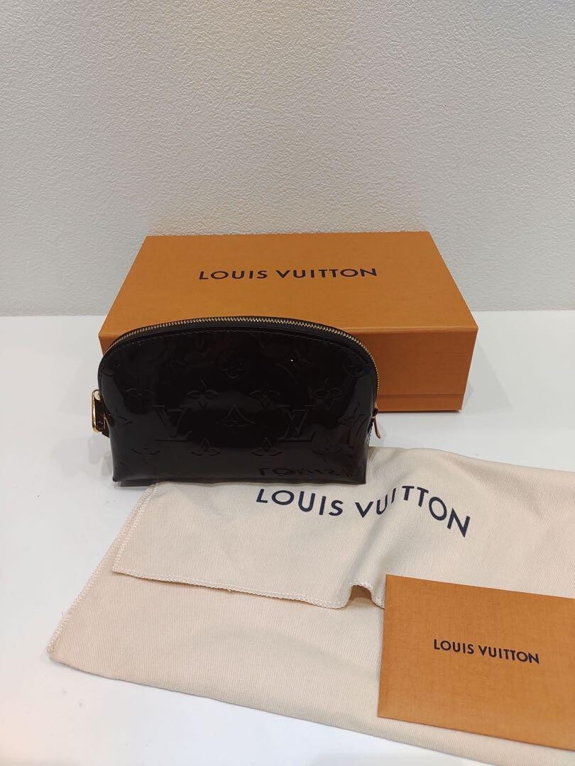 LOUIS VUITTON Monogram Vernis Pochette Cosmetic Pouch Amarante M91495 Auth F/S