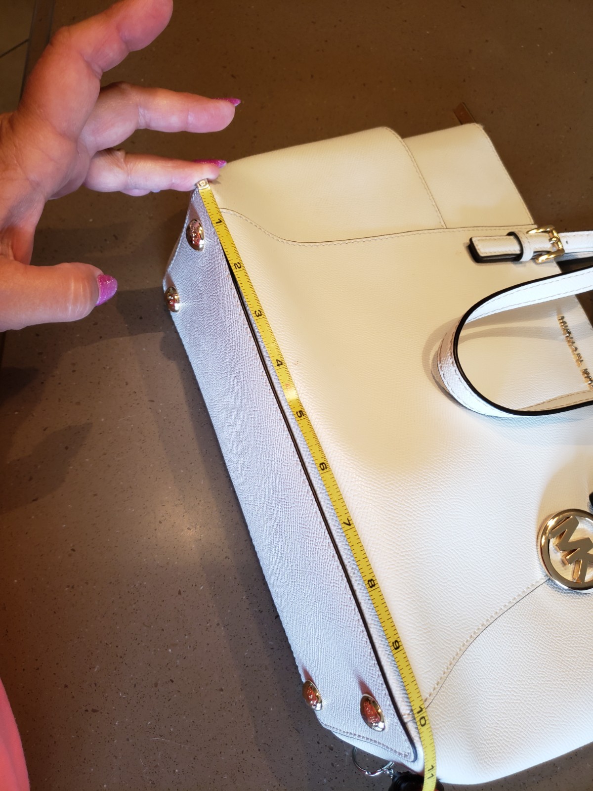 Off-white Leather Michael Kors Charlotte Purse