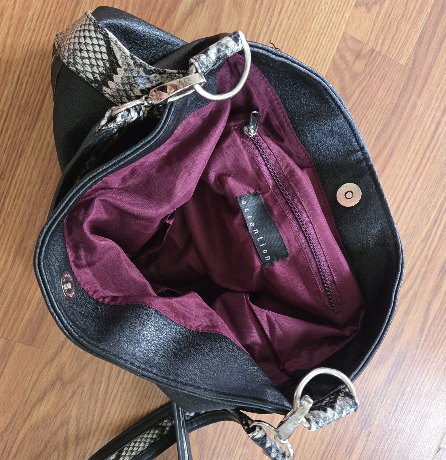 Attention Snake Skin Handbag Black