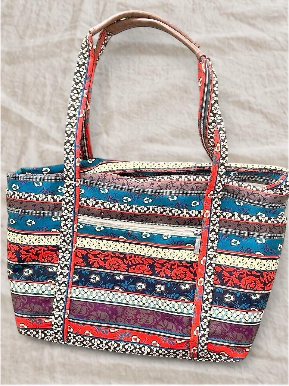 Kinmac Women’s Laptop Tote Bag – Boho Floral, fits 15.6″