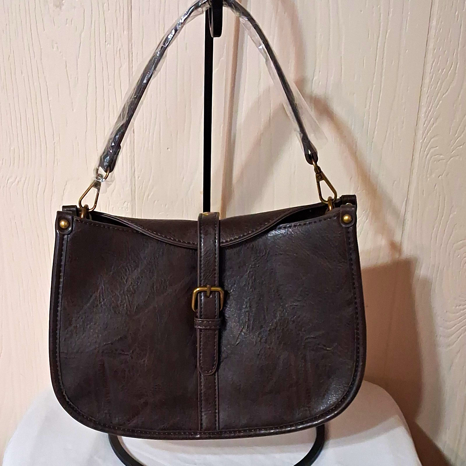 Women’s Brown Shoulder Bag Magnetic Flap Buckle Accent Detach Adjust Strap Gold