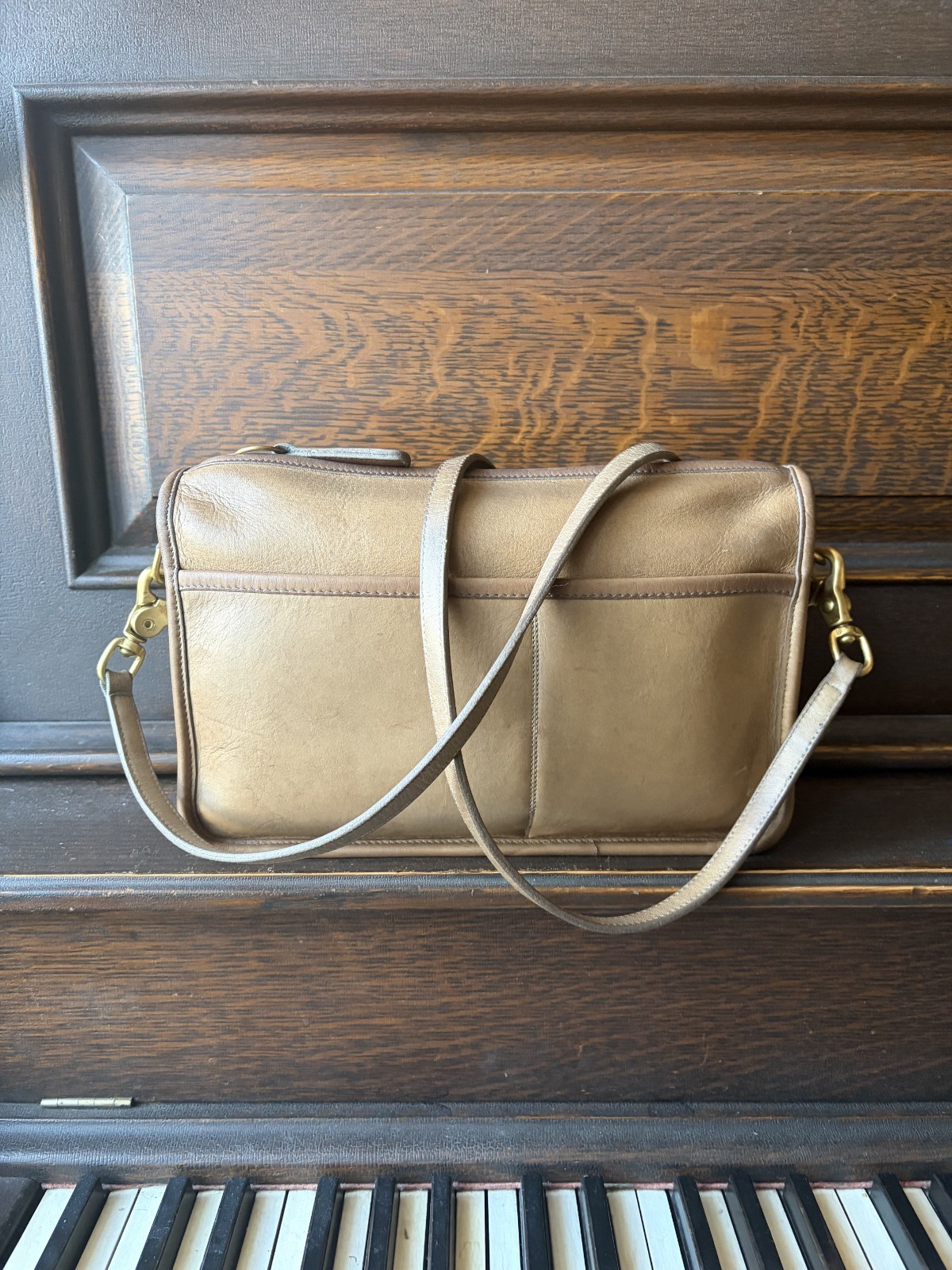 Vintage Coach Companion Bag | Style 9300 | Putty