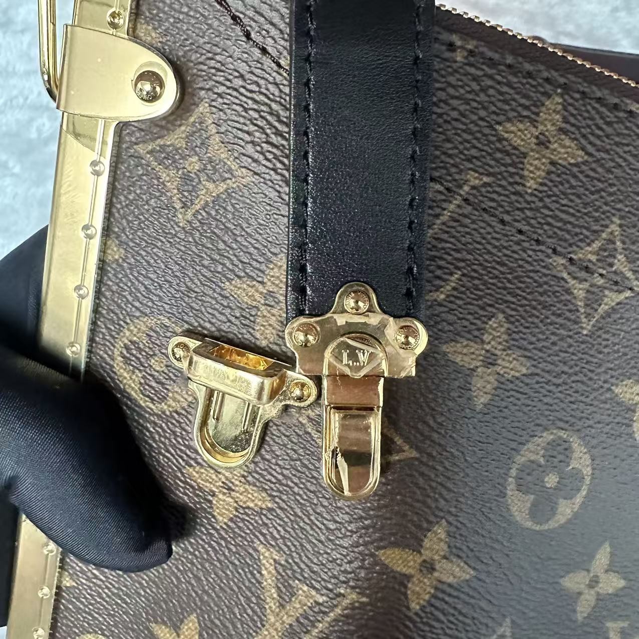 Auth Louis Vuitton Trunk Clutch Monogram Canvas Gold Hardware Crossbody Bag
