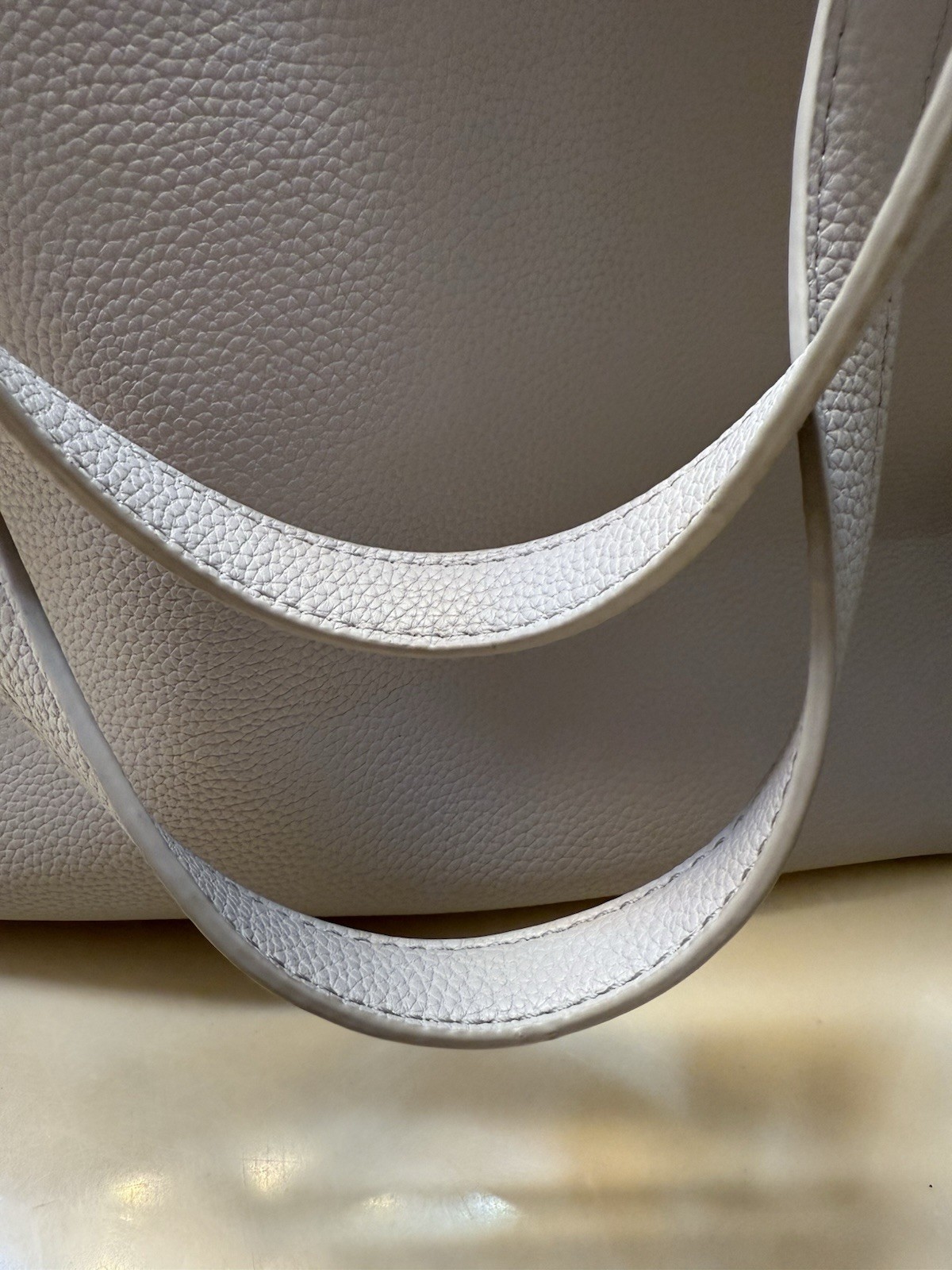 Katie Loxton Light Gray Pebbled Leather Purse Handbag Tote Gold Detail Zip Close