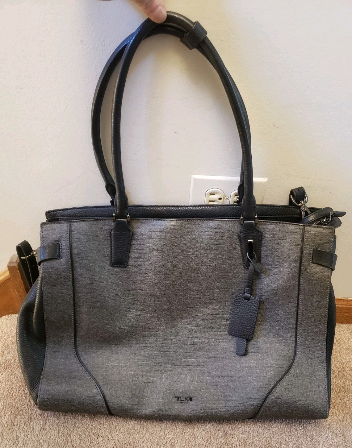 TUMI Stanton Nia Commuter Briefcase Business Computer Bag 110062 T542 734402EG