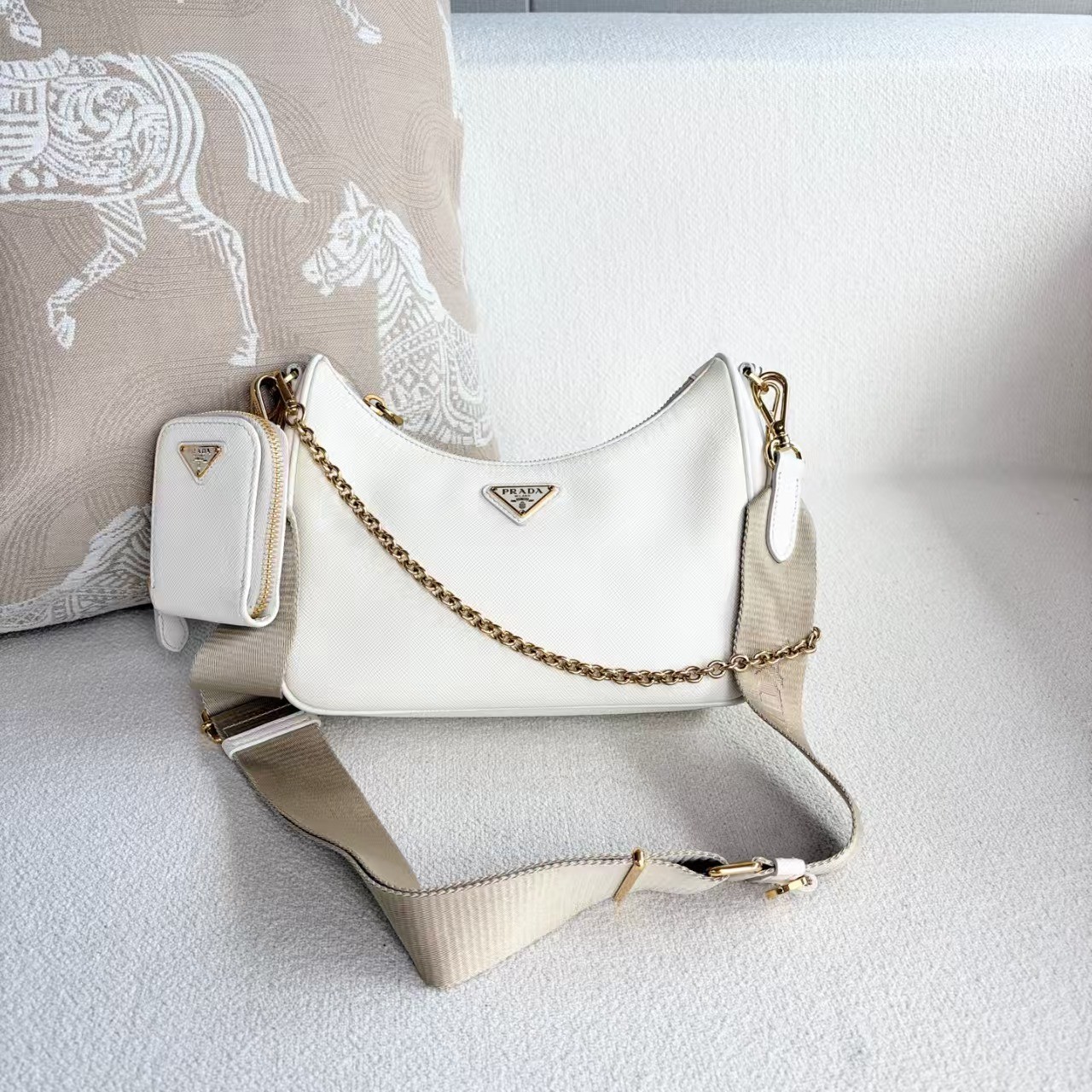 Prada Re-Edition 2005 Hobo Bag White Saffiano Leather Shoulder Crossbody Bag