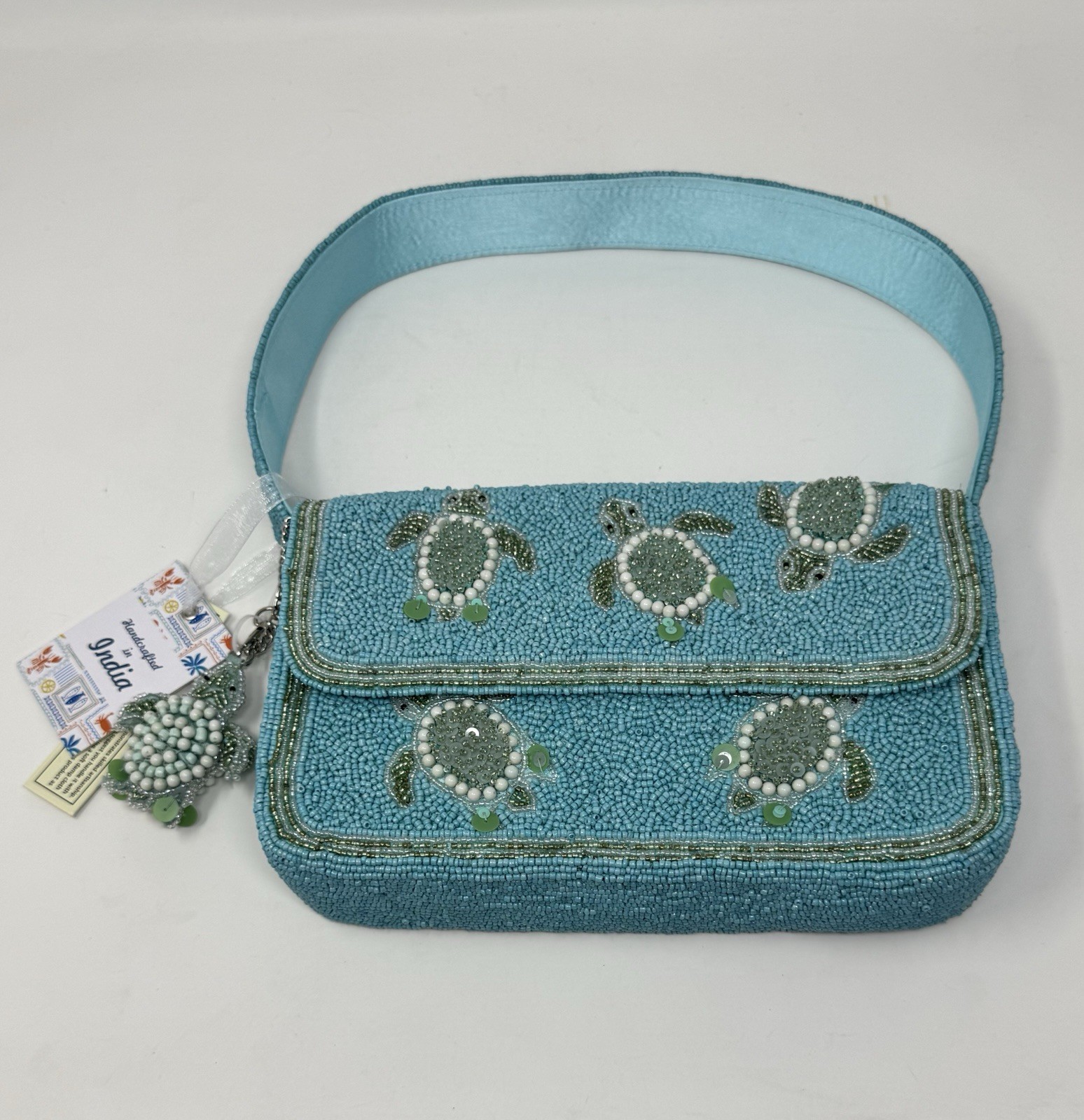 NWT Handcrafted In India Viral Blue-Green Beaded Sea Turtle Bag With Bag Charm