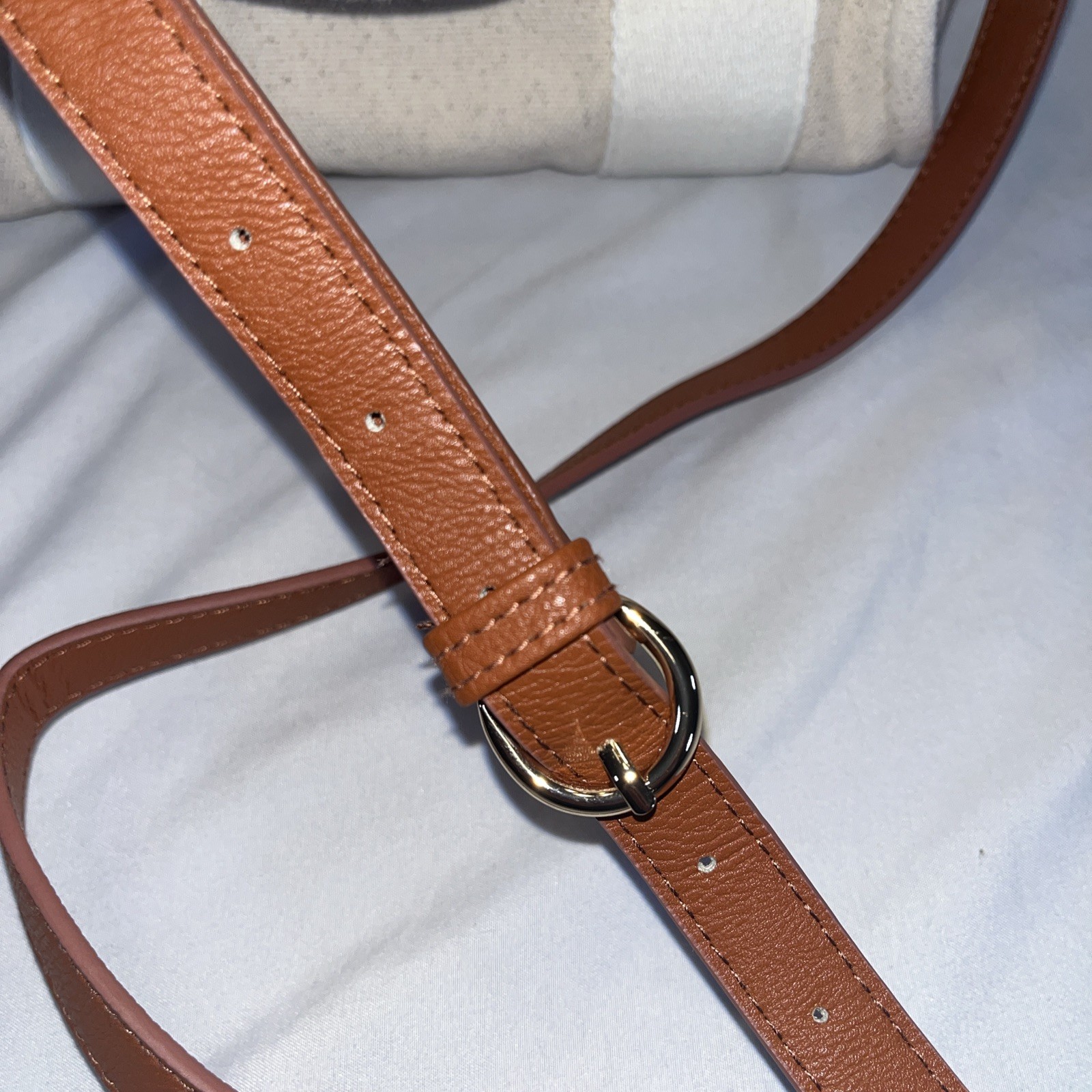 Universal Thread Cream Canvas Crossbody Purse Tote Zipper 9.5x8x5 Inches