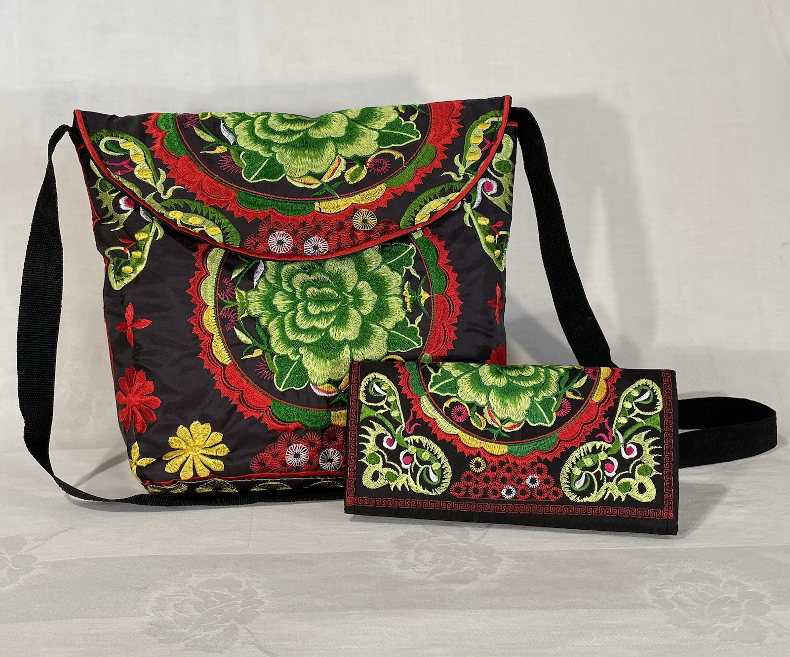 Multicolor Black w/Floral Embroidery Asian Vibe Crossbody Bag & Wallet New