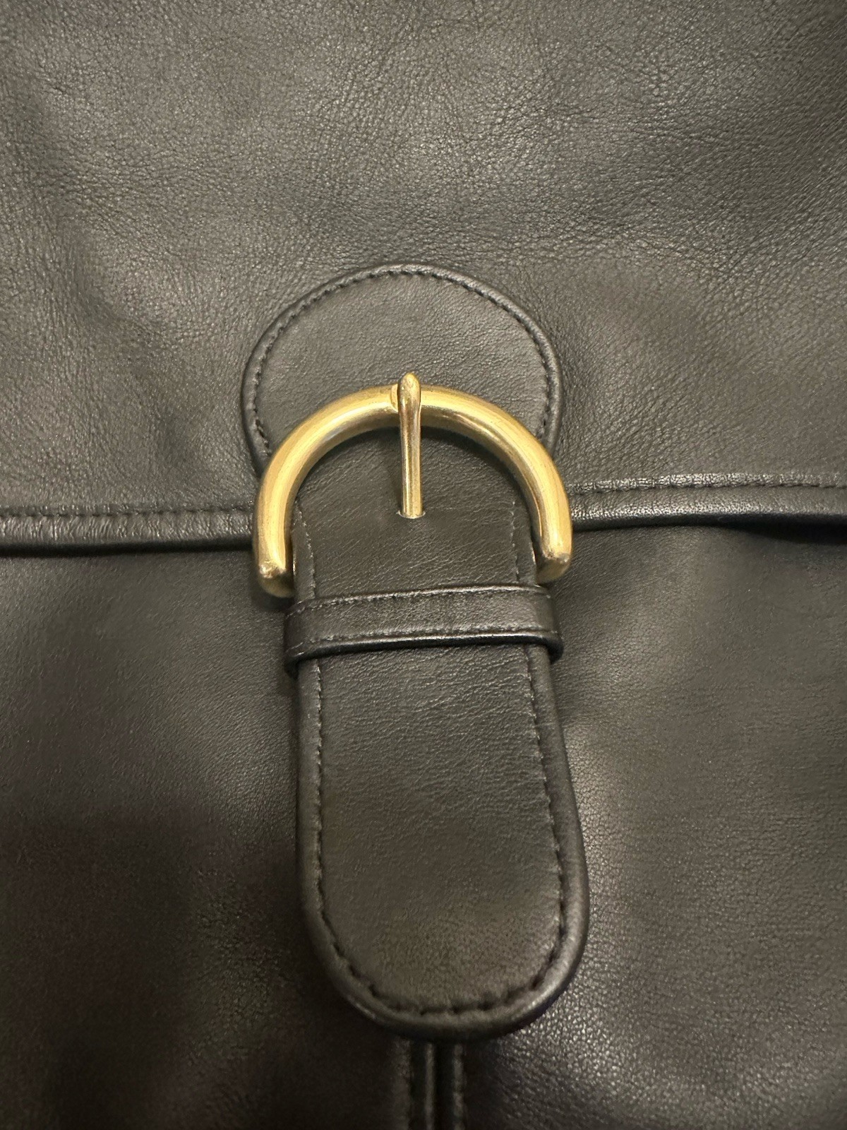Coach Medium Black Bedford Pebbled Leather Shoulder Bag Used Good Condition