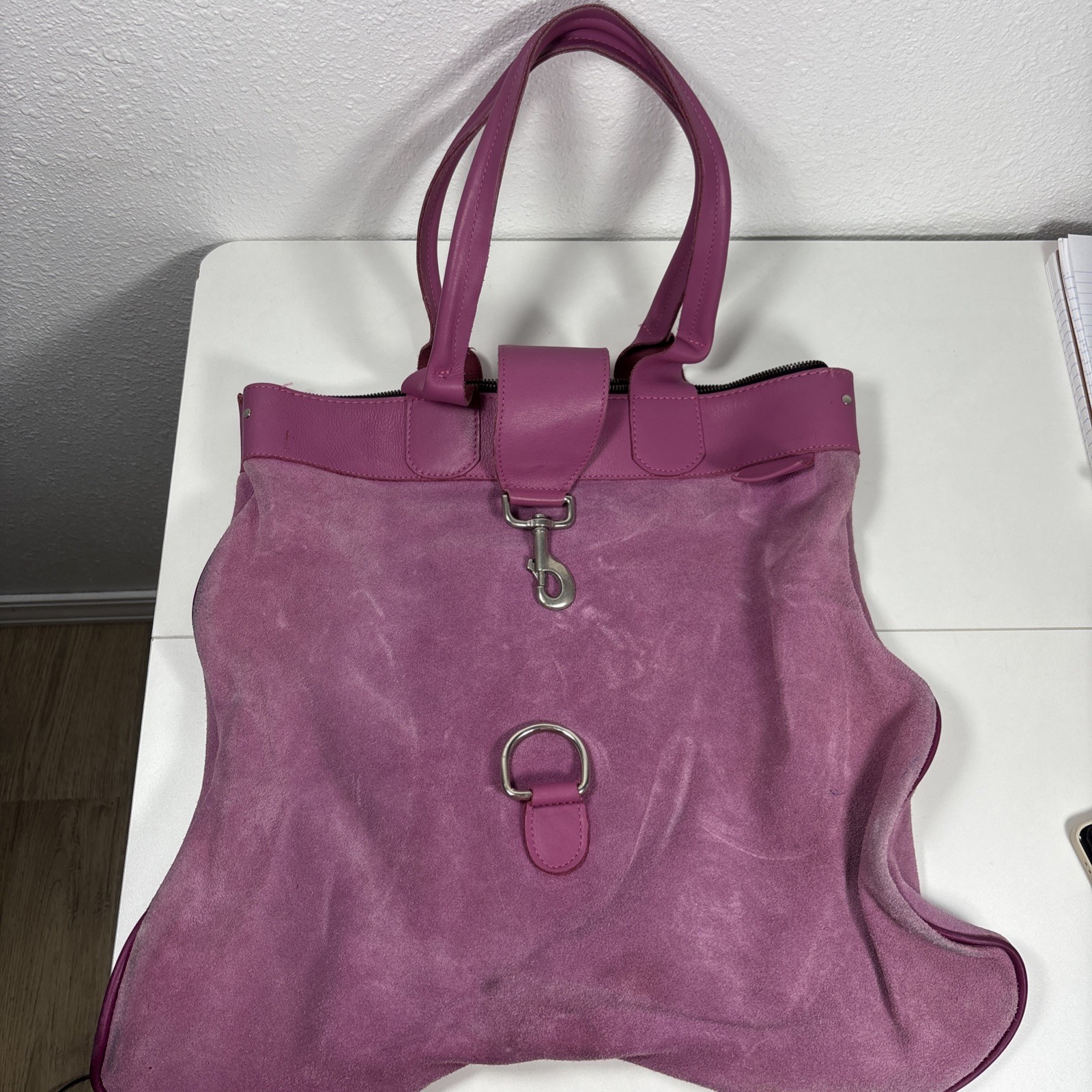 Women’s pink leather handbag, possibly a vintage Bradleys