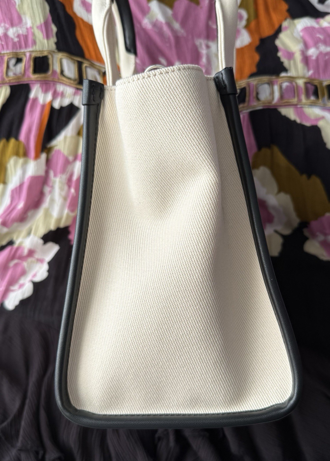 Kate Spade x Hello Kitty Kip Canvas Small Tote Bag