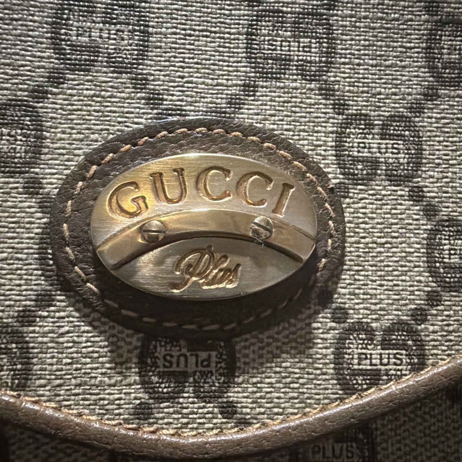 Gucci Plus Vintage Crossbody Bag