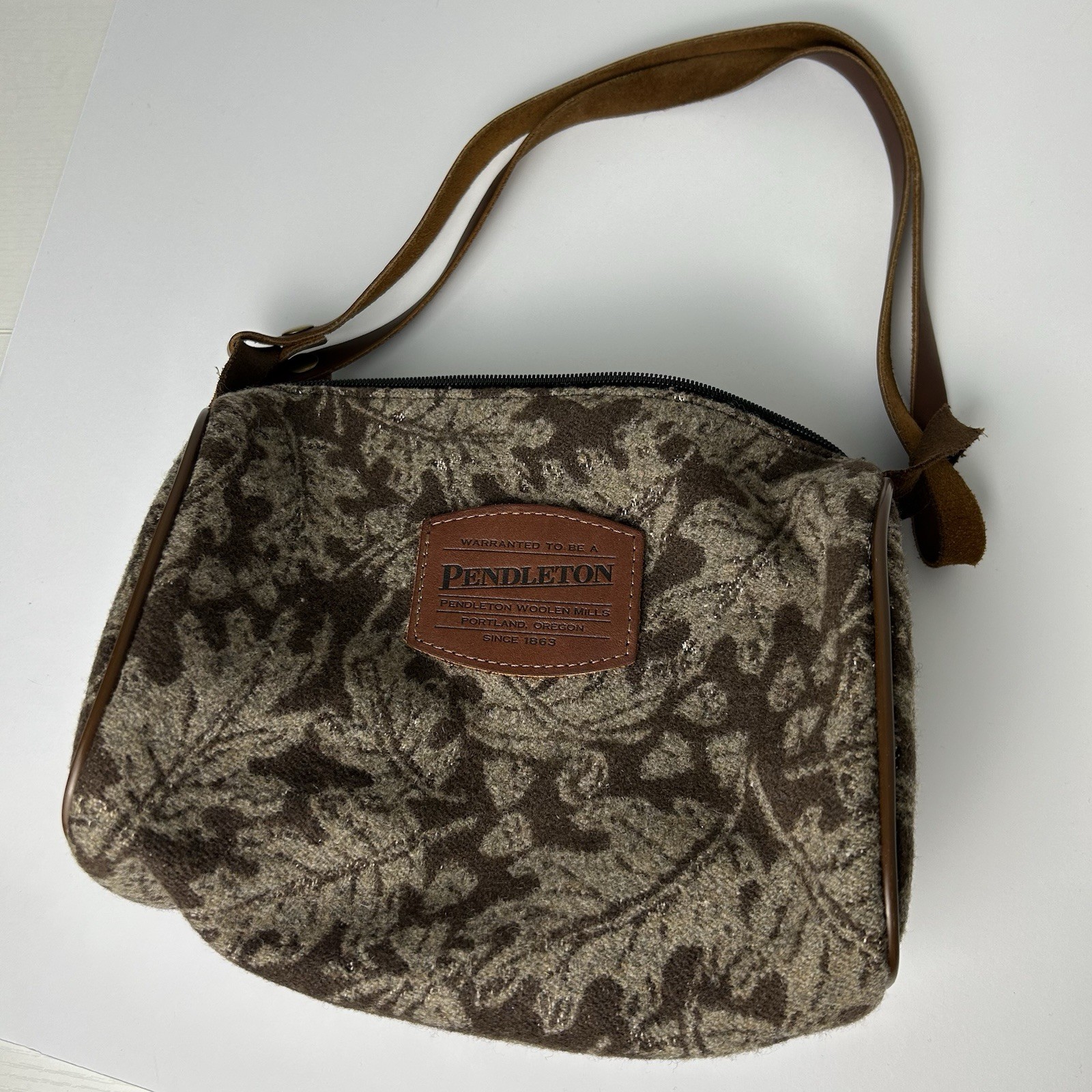 Pendleton Wool Bag Travel Bag Leaf Acorn Woodsy Pattern Brown Made in USA