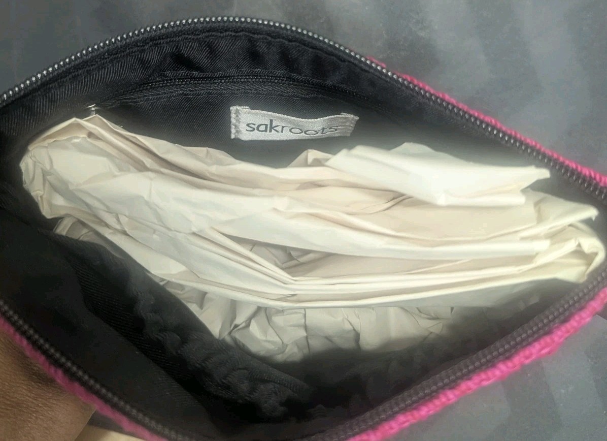Sakroots Essential Medium Pouch 9” X 5.5” Black Floral Pattern NWT