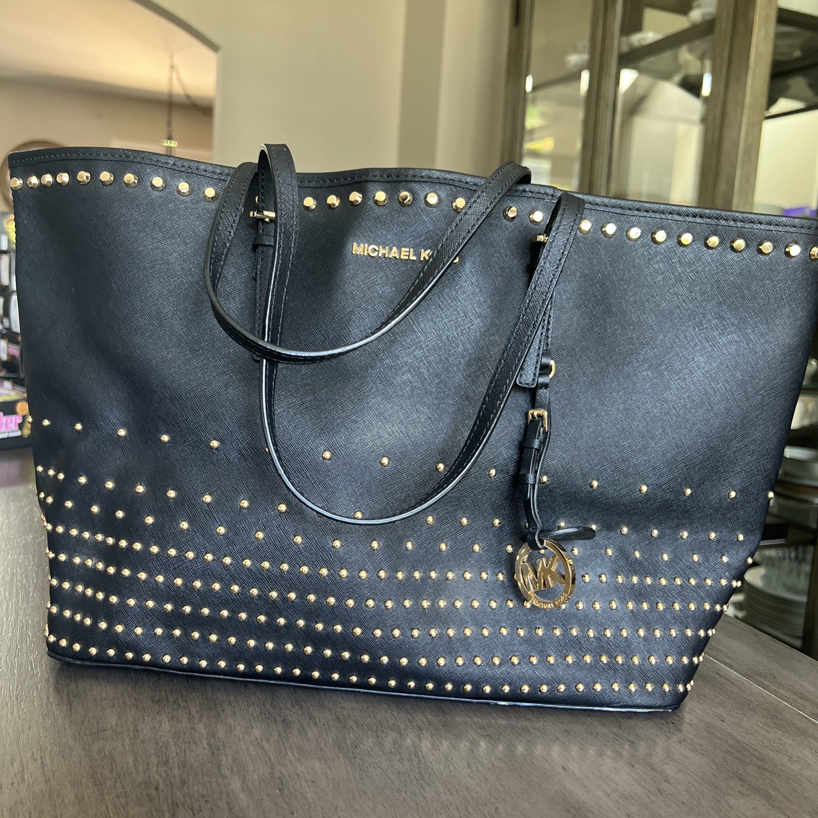 Michael Kors Jet Set Large Selma Studded Sffiano Leather Tote in Black