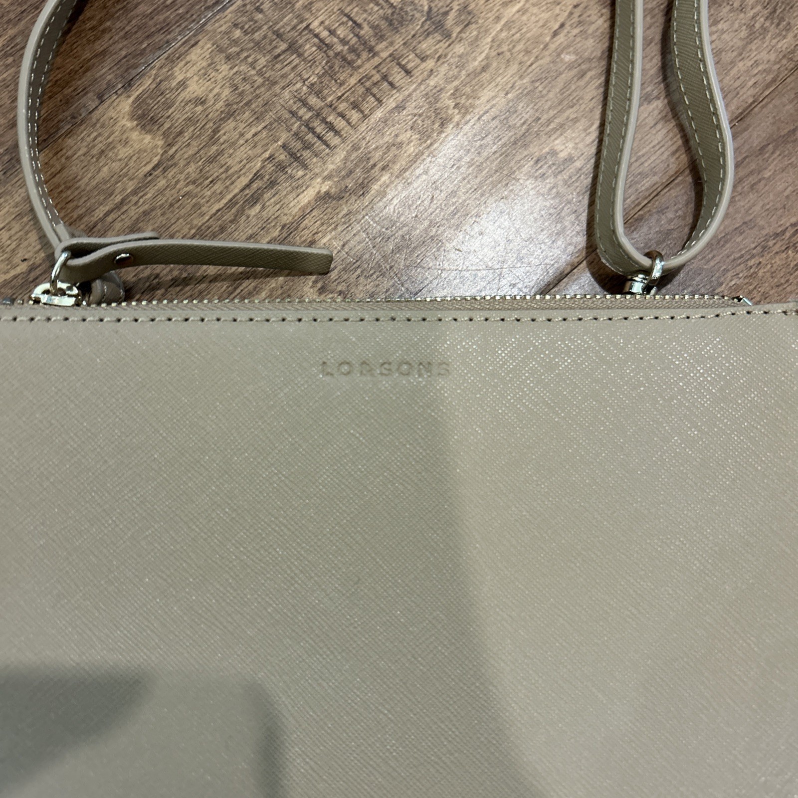 Lo & Sons Waverly 2 Belt Bag $154 MSRP Tan