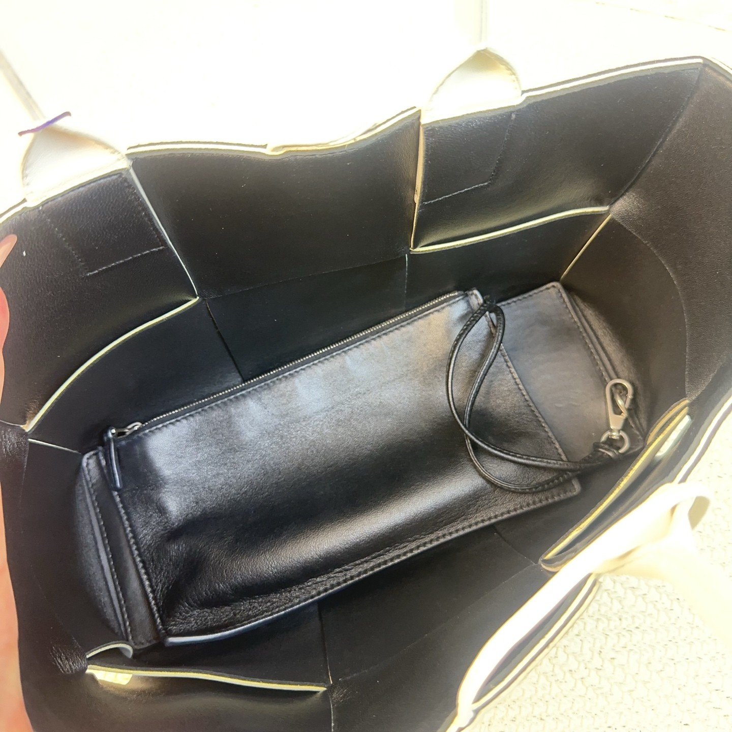 Bottega Veneta Arco Tote Handbag Intrecciato Smooth Calf Leather Off White