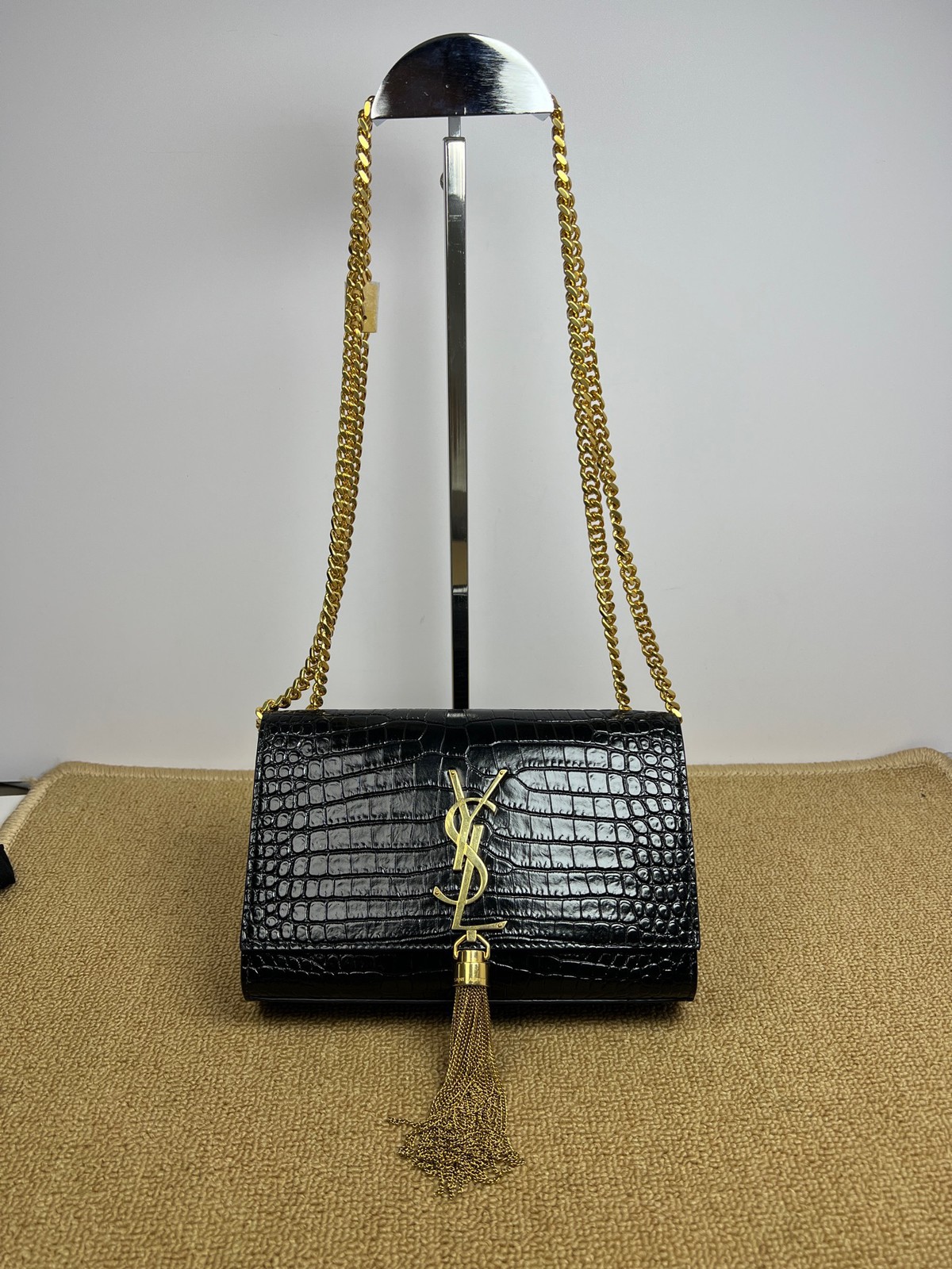 Saint Laurent black leather chain bag (20*5*13)cm