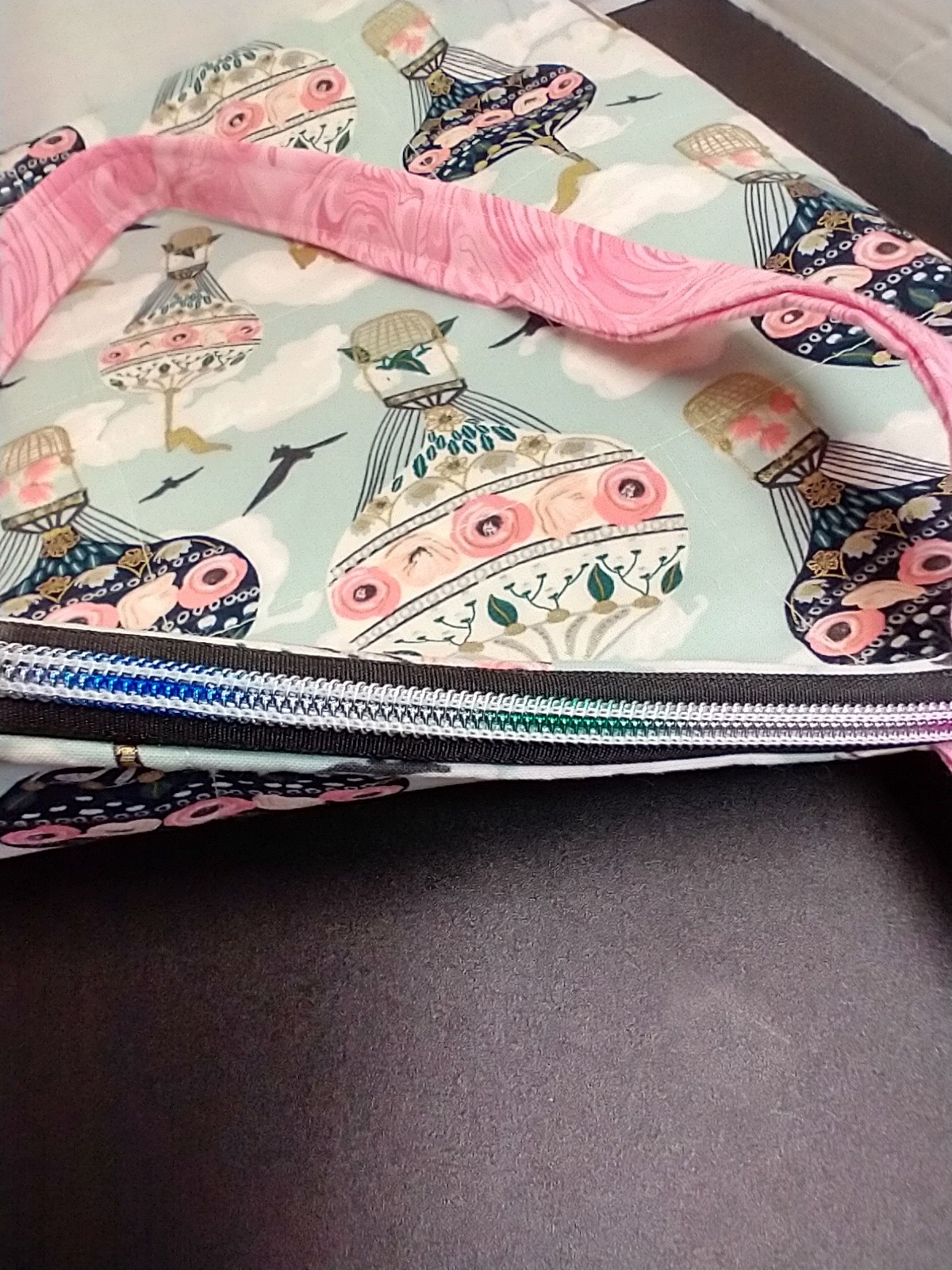 Homemade Soaring Balloons Tote, Zipper Closure, 3 Pockets, Zipper Pocket, Large