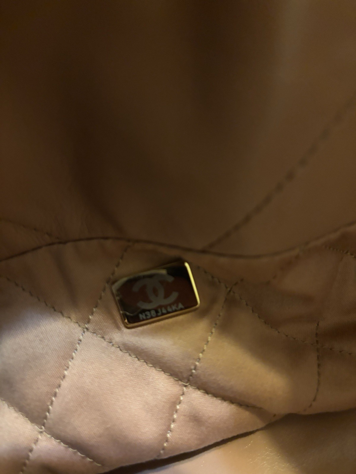 Chanel 22 Handbag Medium In Brown Retail $6400