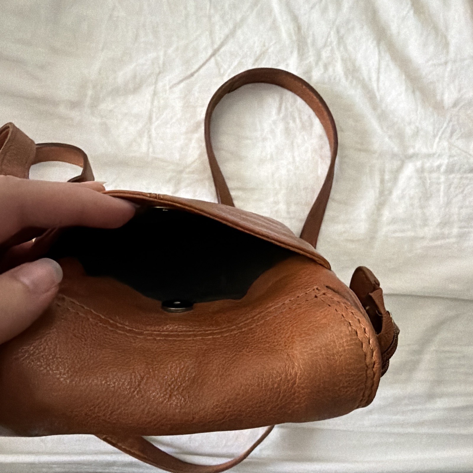 oak&tan Brown Small Crossbody Bag Magnetic Flap Zip Pockets Adjustable Strap