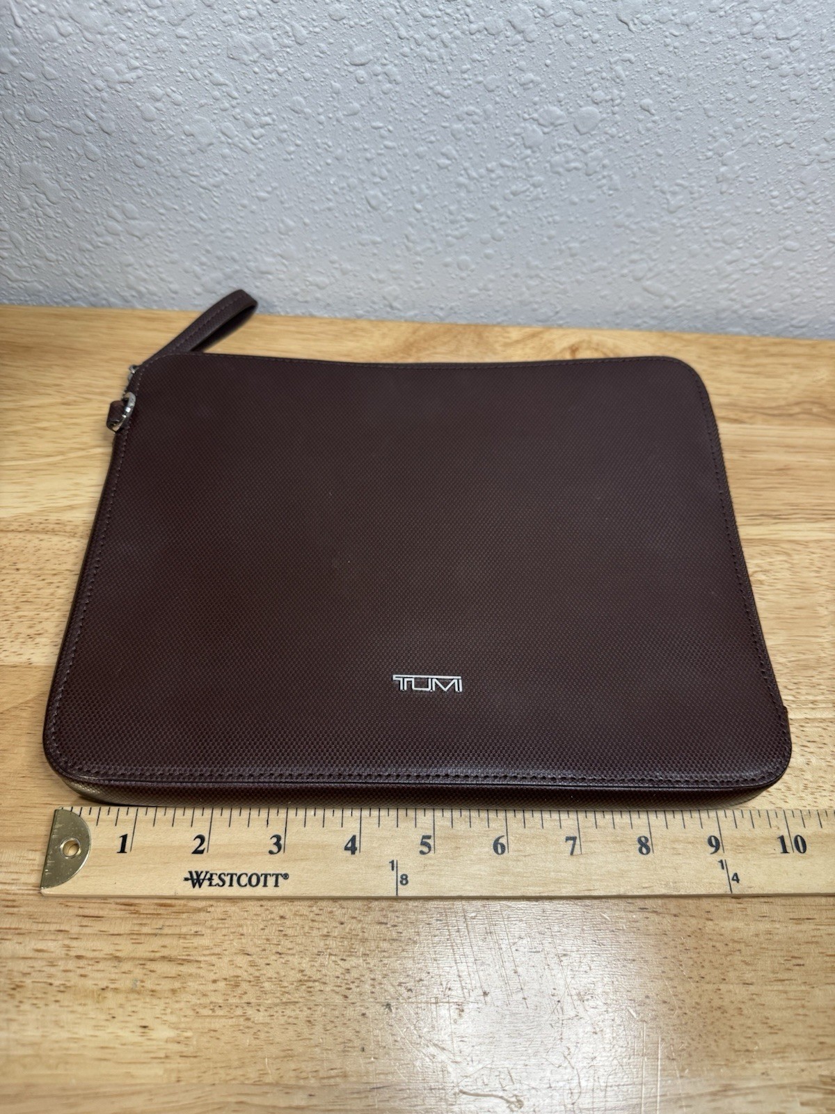 TUMI Slim Zip Top Crossbody for iPad Tablet Brown Leather Case Crossbody