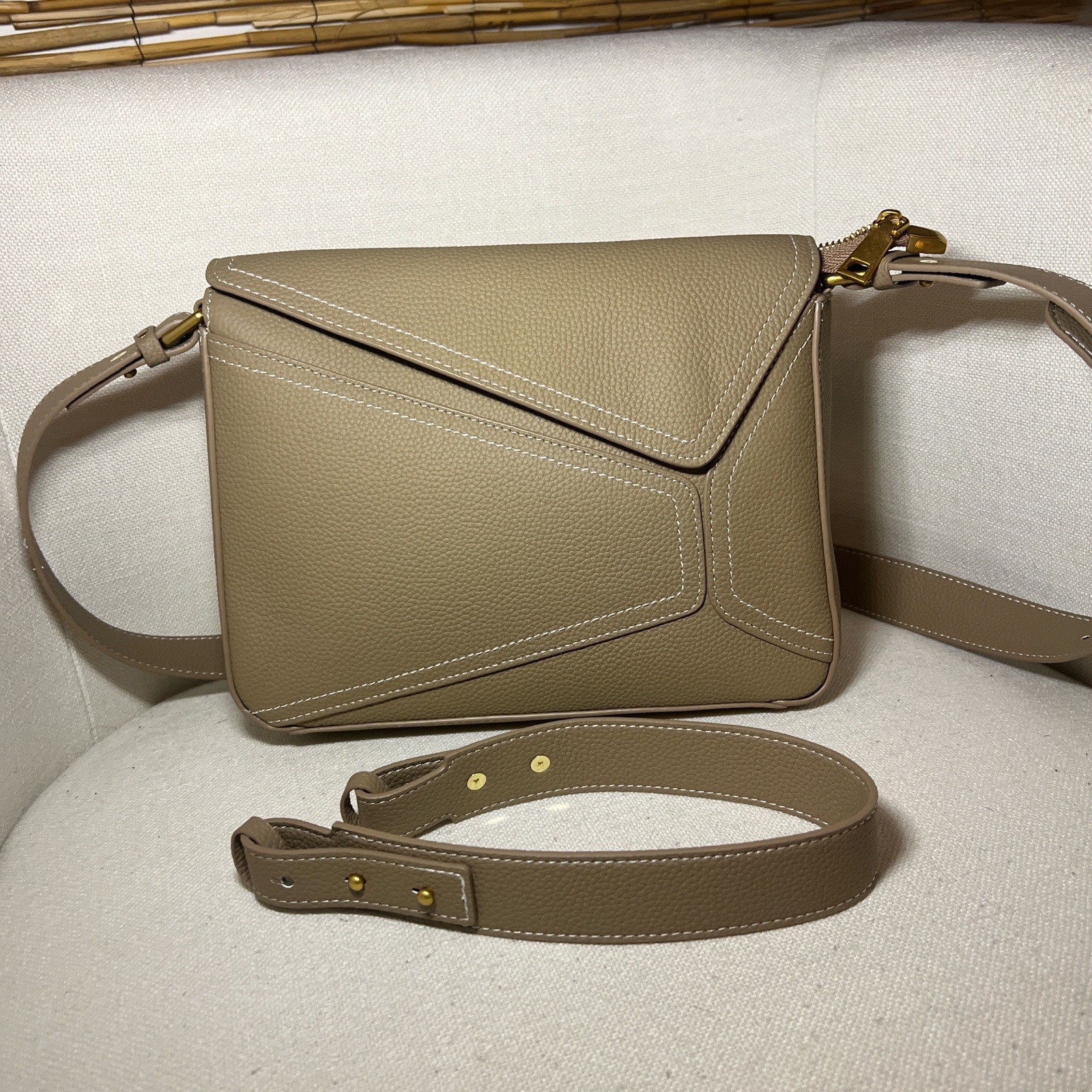 Verano Hill Slick Modern Tan Leather Shoulder/crossbody Bag With Chic Design