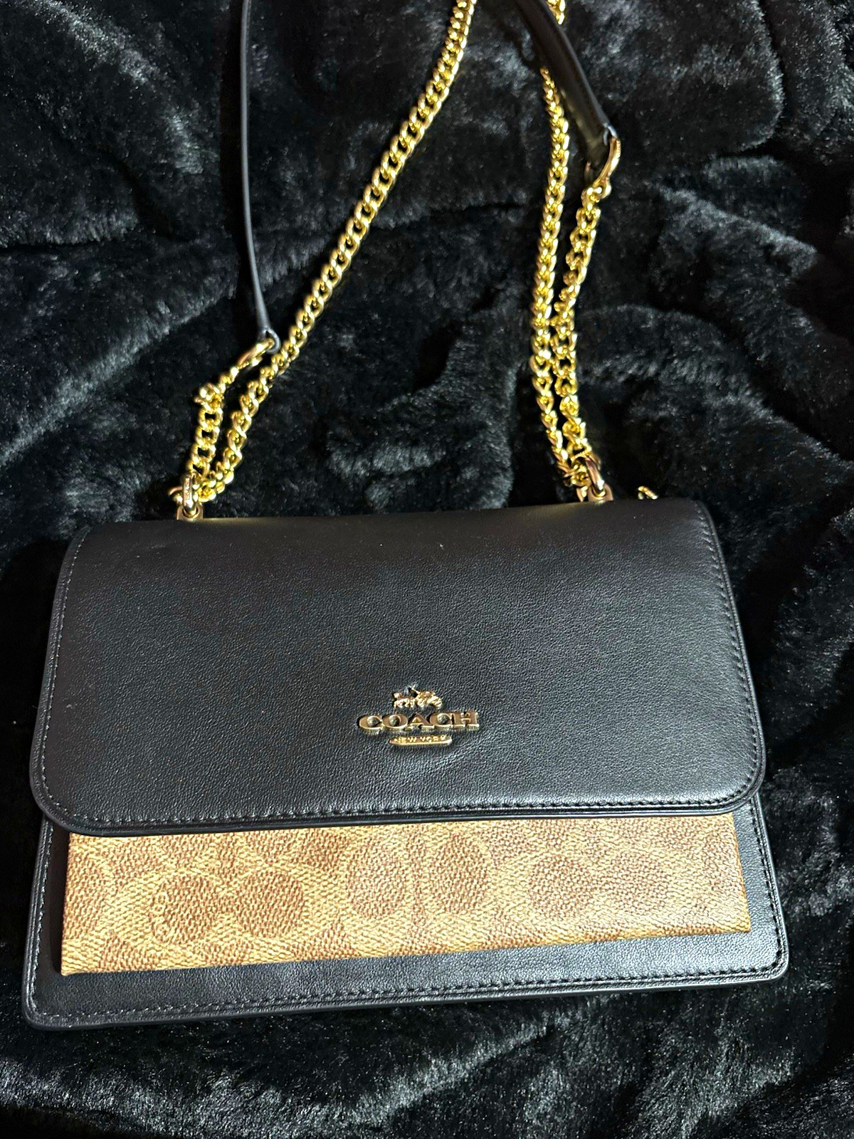 Coach OUTLET Logo Flap Crossbody Bag Snap Closure Gold Chain Strap
