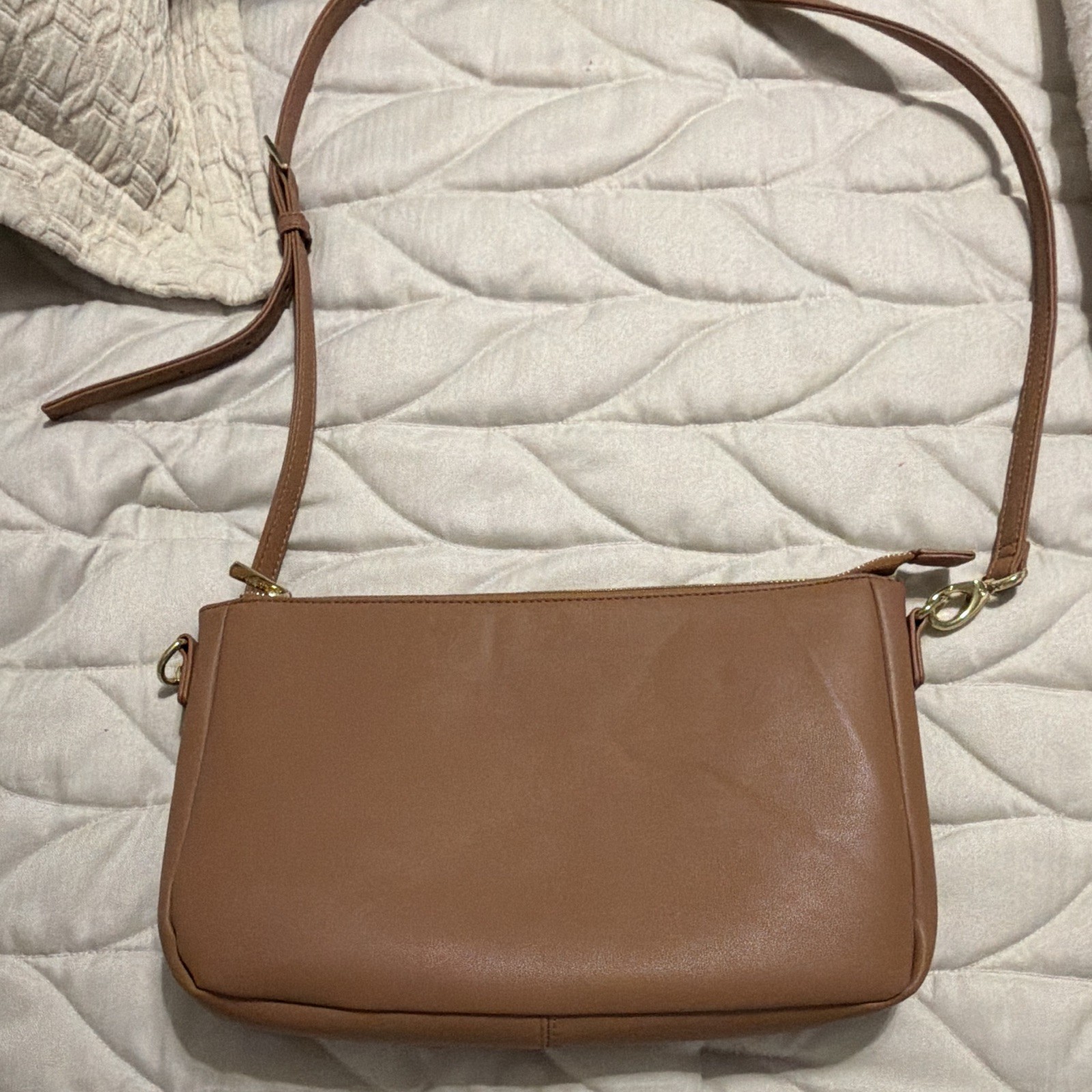 Women’s Brown Small Zip Top Shoulder Bag Adjustable Strap Inner Pockets Gold