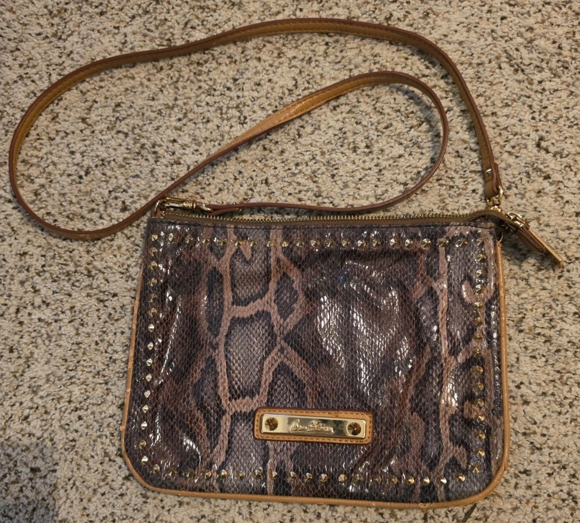 SAM EDELMAN CROSSBODY PURSE 10″x7.75″ BROWN SNAKE PRINT FAUX LEATHER GOLD STUDS