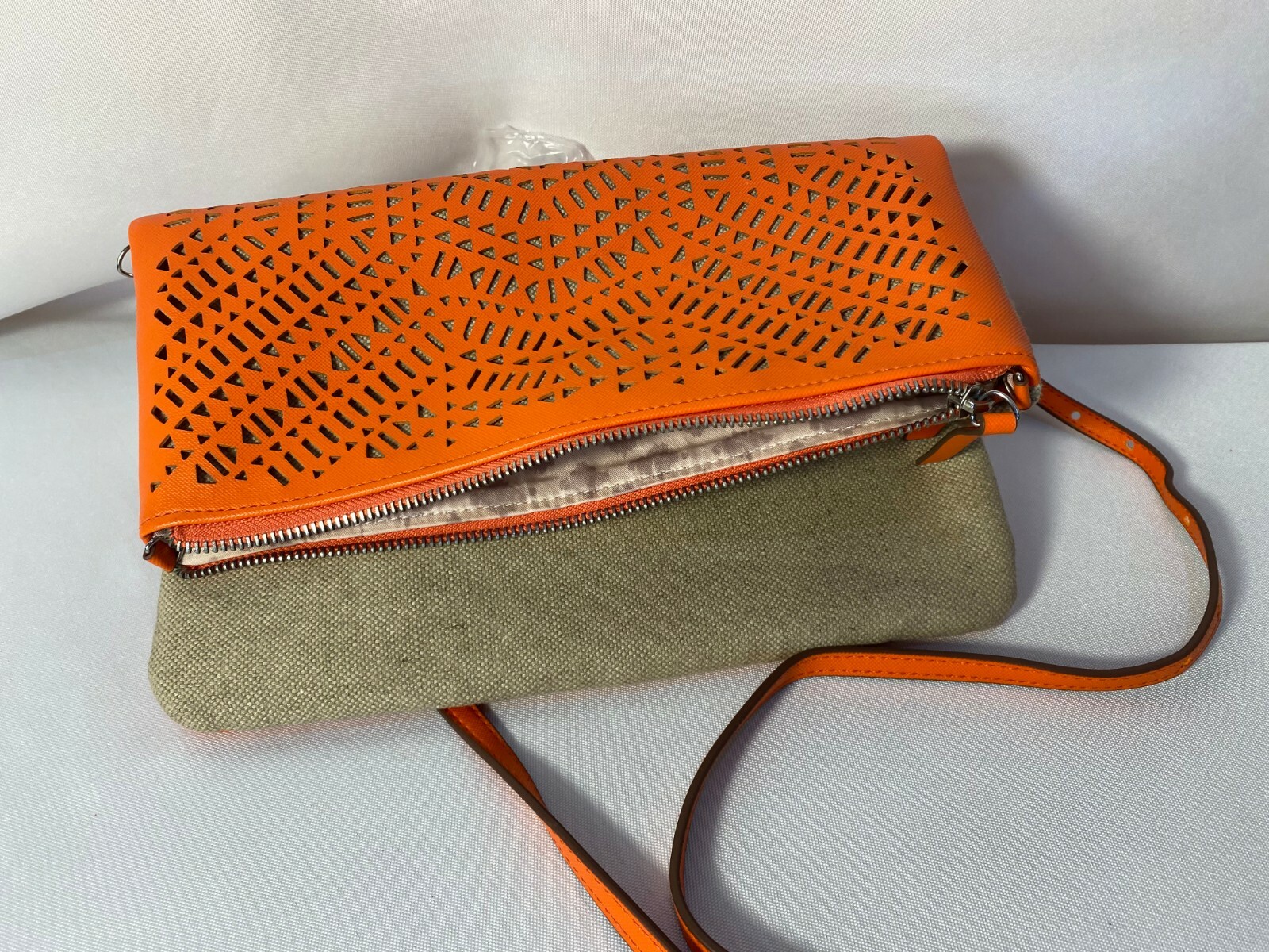 Stella & Dot Waverly Petite in Fresh Orange/ Linen Crossbody 3 in 1 Bag
