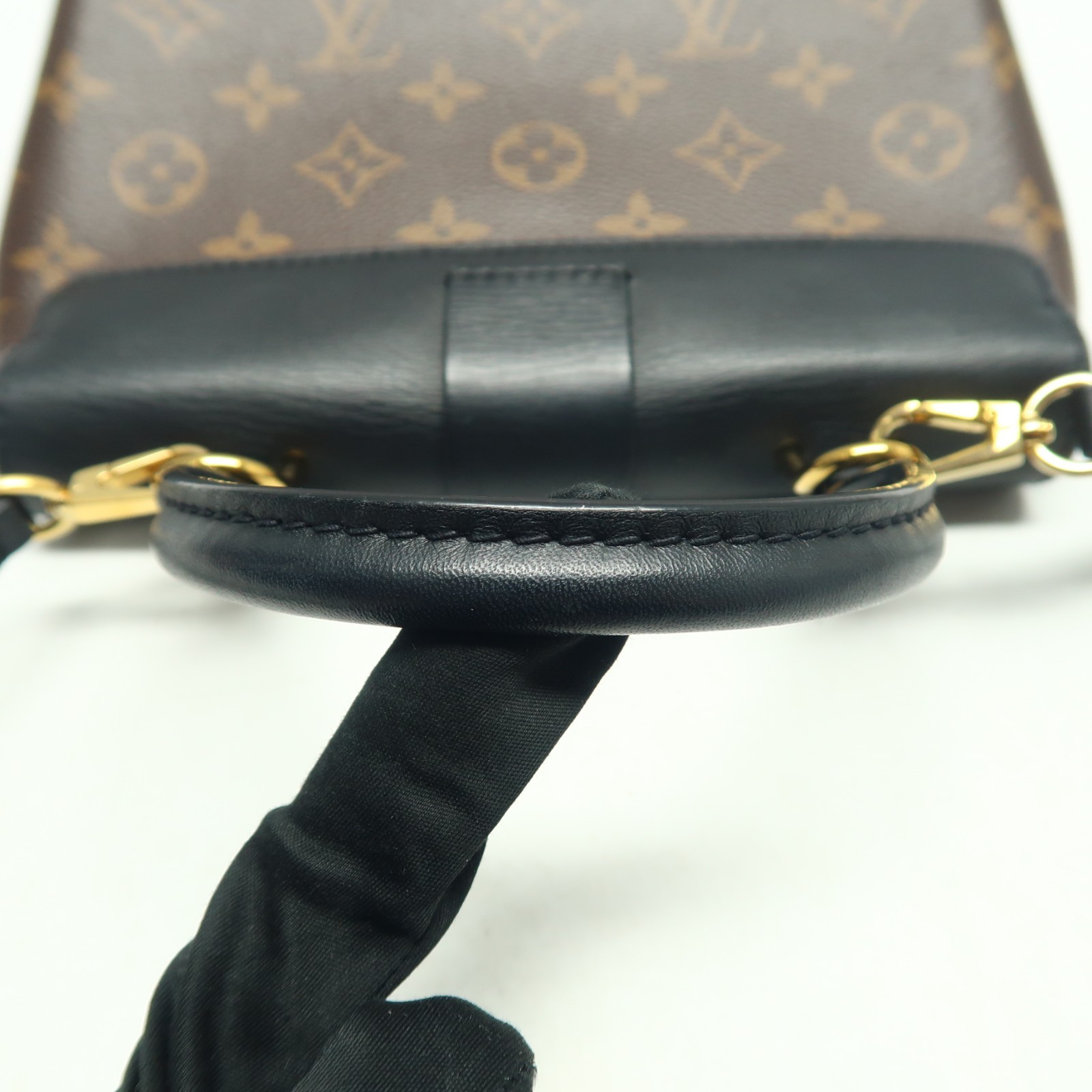 Louis Vuitton Locky BB Brown Monogram Canvas Satchel T10439875