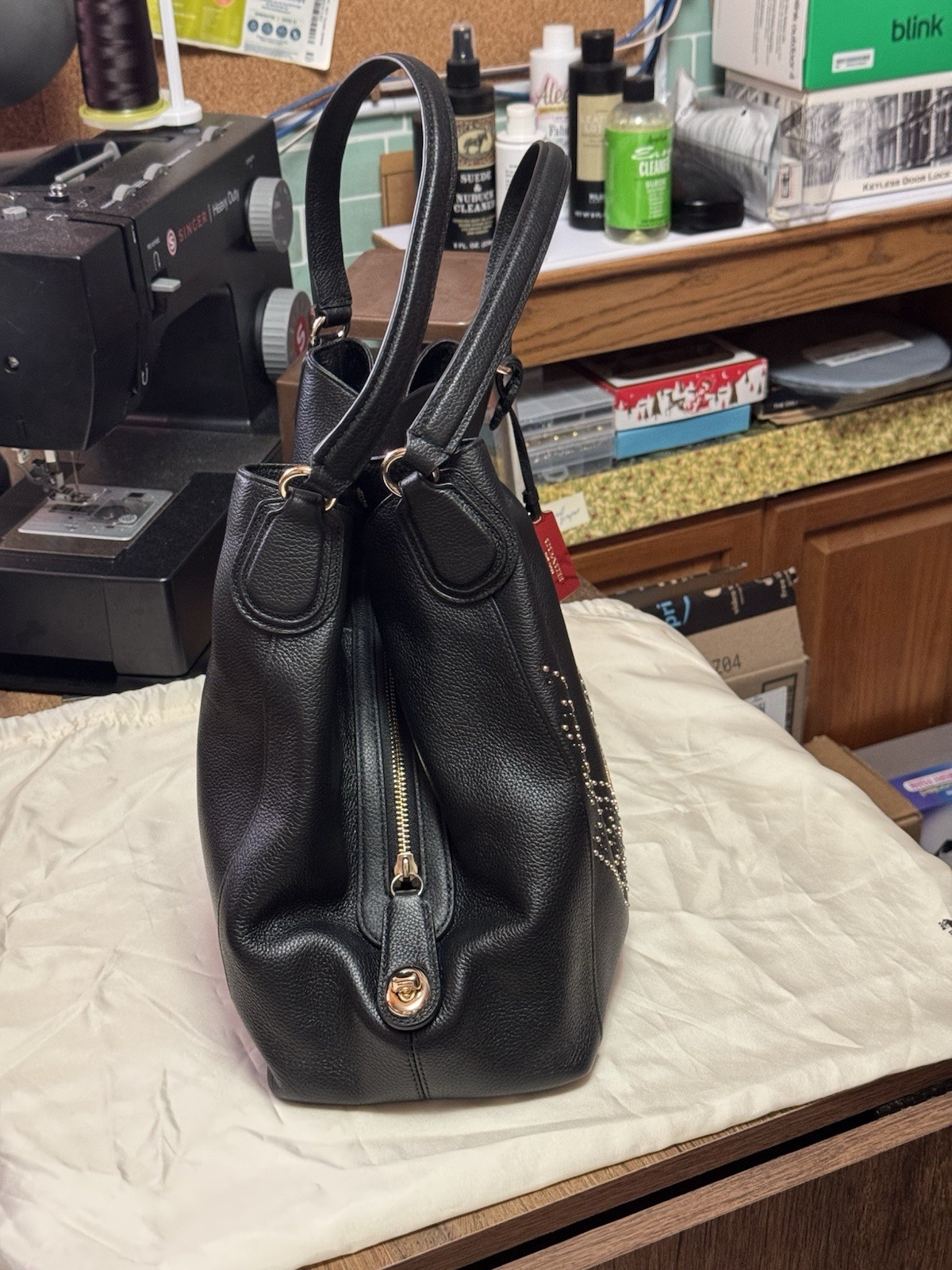 Coach studded Edie Shoulder Bag 31 NWOT CGW86