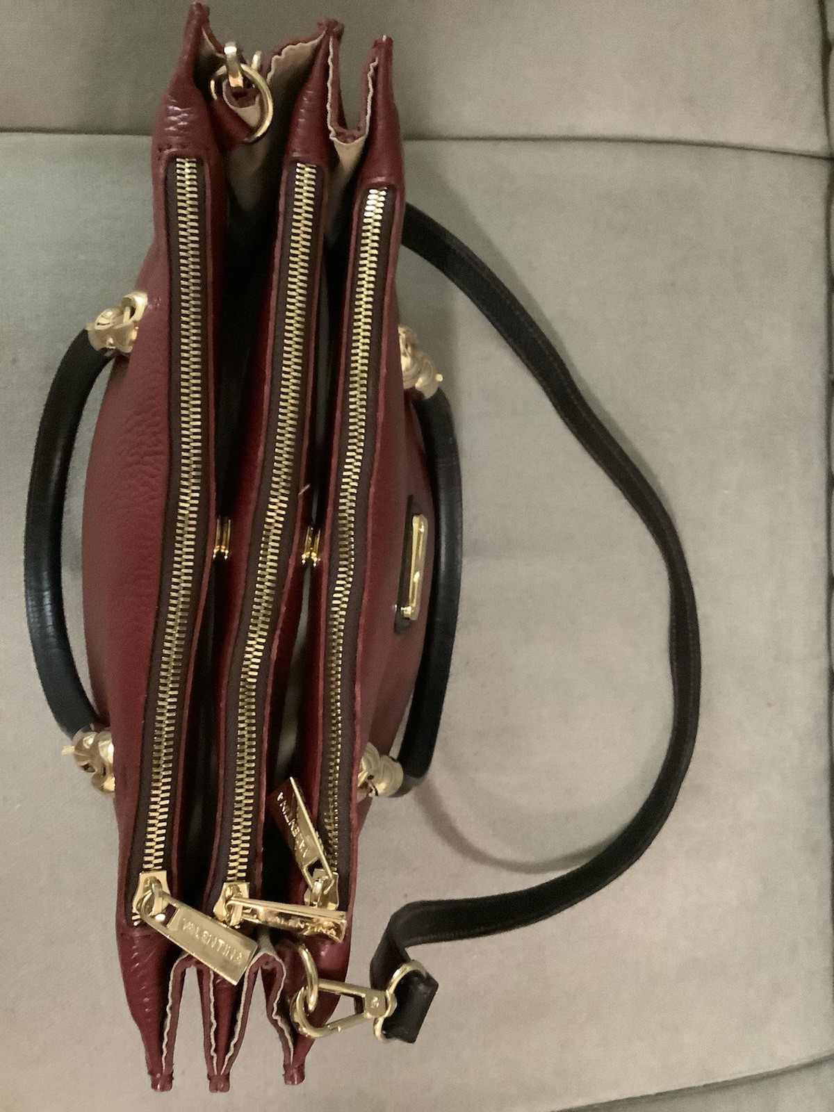 VALENTINA TRADIZION Hand Or Shoulder Bag Burgundy Color