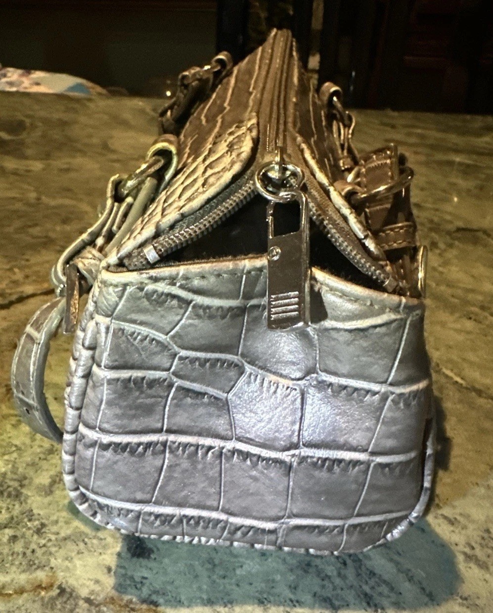 Y2K Bisou Bisou Shoulder Bag Purse Silver Croc Pattern Baguette 2 Handle Casual